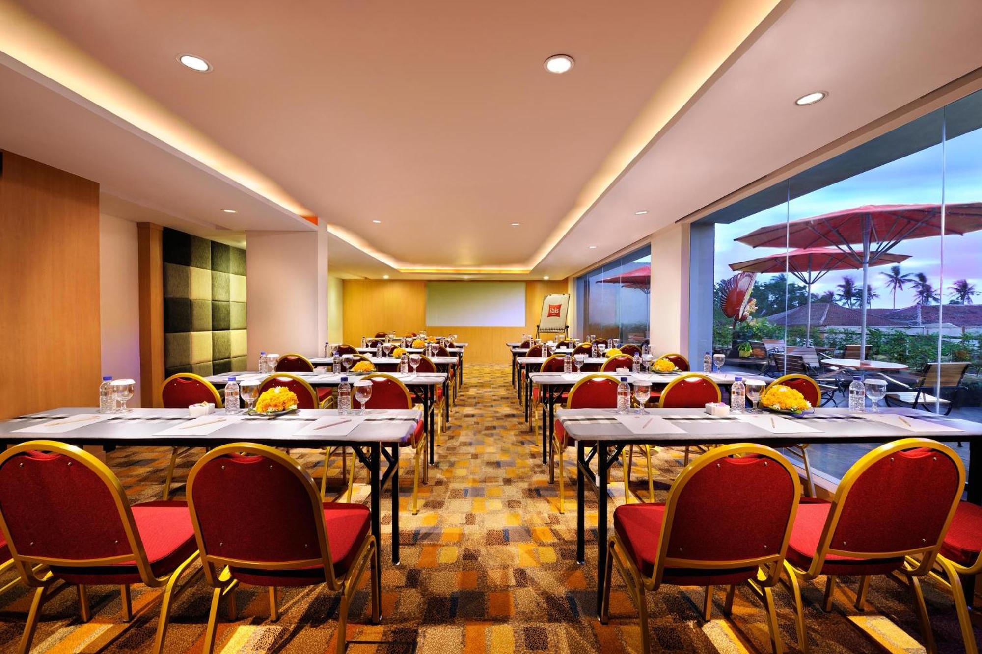 Ibis Bali Kuta Hotel Kuta Lombok Negócio foto